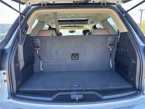 Used 2017 GMC Acadia Limited SLT AWD/4WD image 28