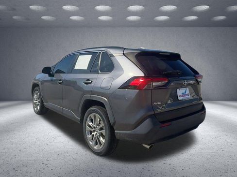 Used 2023 Toyota RAV4 XLE Premium FWD image 5