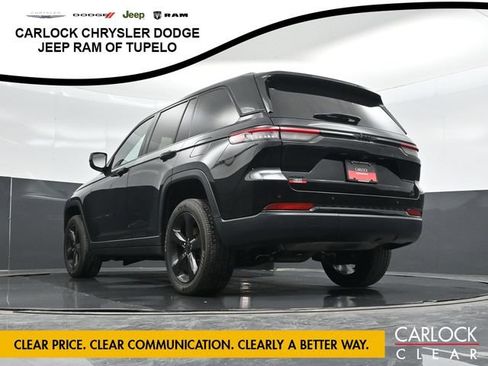 Used 2023 Jeep Grand Cherokee Altitude AWD/4WD image 51
