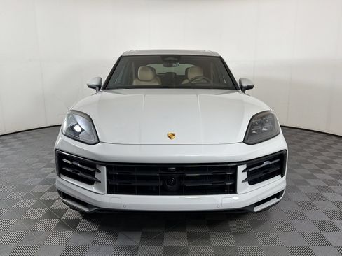 Used 2026 Porsche Cayenne AWD/4WD image 7