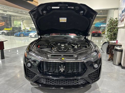 Used 2019 Maserati Levante GranSport AWD/4WD image 24