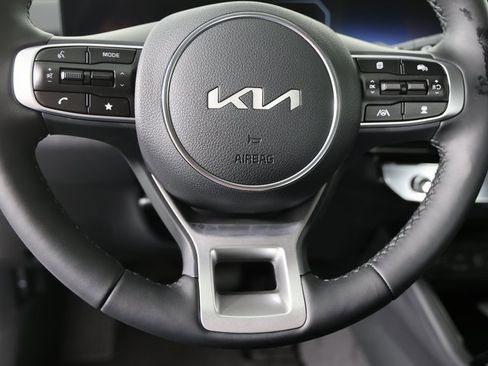 New 2026 Kia K5 EX image 12