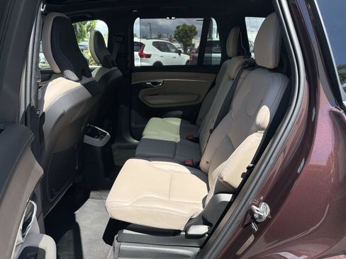 New 2026 Volvo XC90 T8 Ultra w/ Lounge Package AWD/4WD image 17