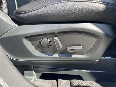 Used 2024 Ford Explorer ST-Line w/ Class IV Trailer Tow Package image 41