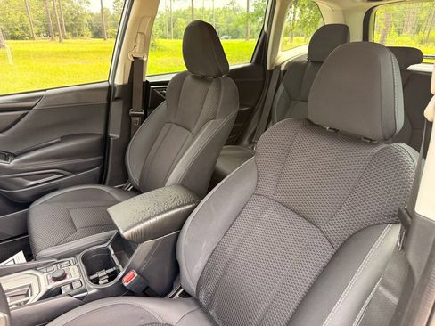 Used 2022 Subaru Forester Premium AWD/4WD image 12