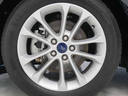 Used 2020 Ford Fusion SE image 22