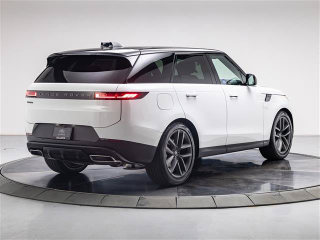 New 2027 Land Rover Range Rover Sport SE AWD/4WD image 5
