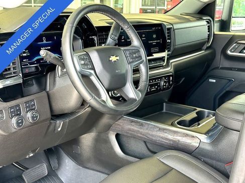 Used 2024 Chevrolet Silverado 2500 LTZ w/ LTZ Plus Package AWD/4WD image 13