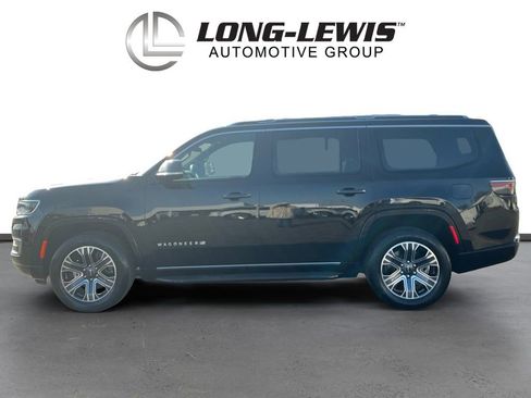 Used 2024 Jeep Wagoneer Series II image 2
