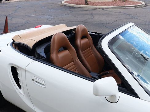 Used 2004 Toyota MR2 image 49