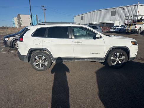 Used 2019 Jeep Cherokee Limited w/ Technology Group image 5