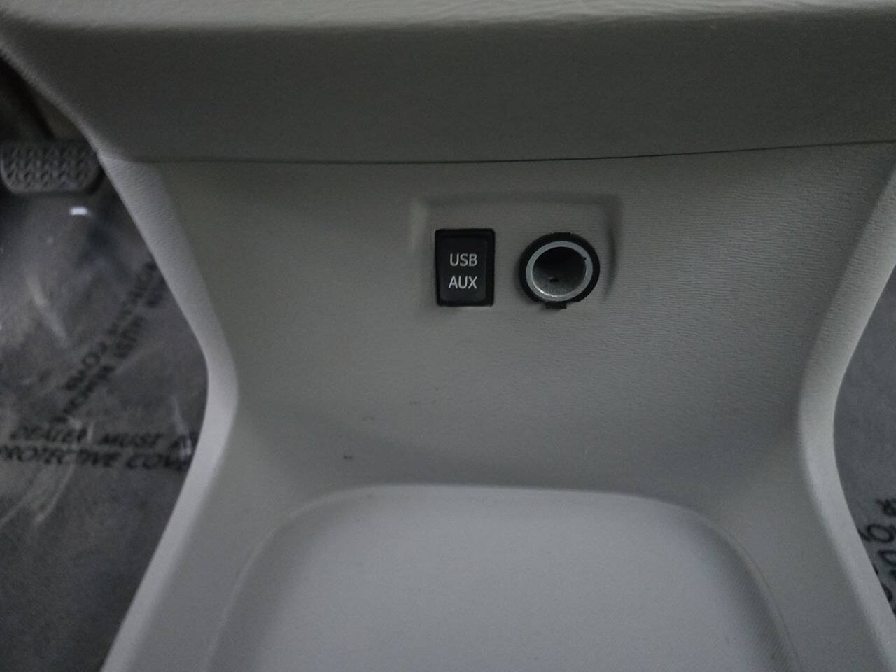 Used 2012 Toyota Sienna LE FWD image 42
