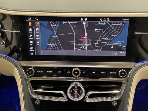 Used 2020 Bentley Flying Spur W12 image 22