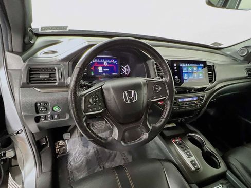 Used 2023 Honda Passport TrailSport image 7