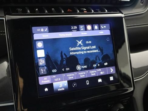 Used 2022 Jeep Grand Cherokee L Laredo w/ Luxury Tech Group I AWD/4WD image 28