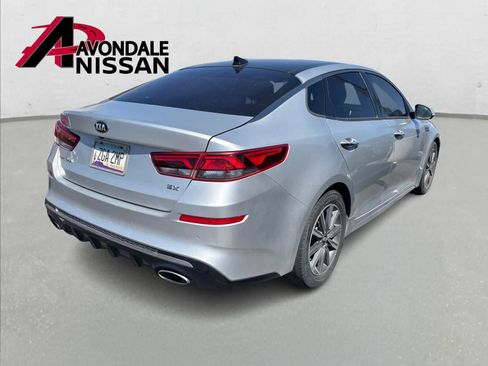 Used 2020 Kia Optima Premium image 4