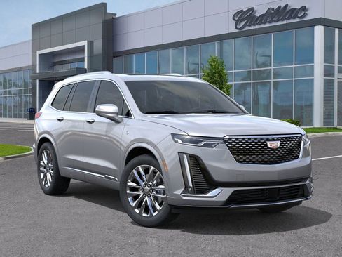 New 2025 Cadillac XT6 Premium Luxury w/ Technology Package FWD image 8