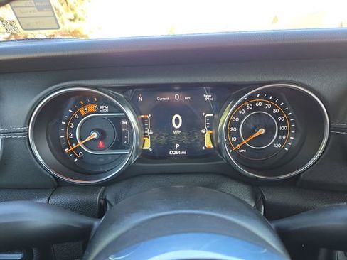 Used 2021 Jeep Gladiator Overland w/ Uconnect 4C Nav & Sound Group AWD/4WD image 18