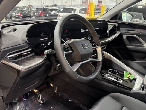 Used 2025 Audi Q5 Premium w/ Convenience Package AWD/4WD image 26