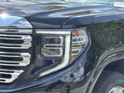 Used 2023 GMC Sierra 1500 Denali w/ Denali Reserve Package AWD/4WD image 6
