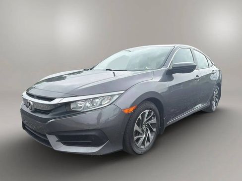 Used 2018 Honda Civic EX image 3
