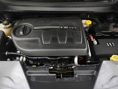 Used 2017 Jeep Cherokee Limited image 26