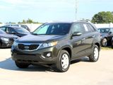 Used 2011 Kia Sorento LX w/ Convenience Pkg image 3