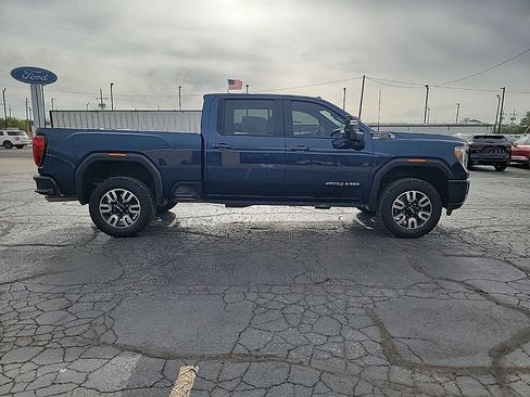 Used 2022 GMC Sierra 2500 AT4 w/ AT4 Preferred Package AWD/4WD image 7