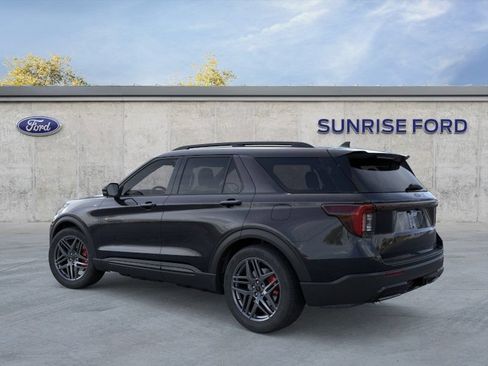 New 2026 Ford Explorer ST-Line w/ ST-Line Street Pack RWD image 4