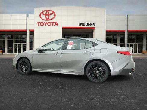 New 2026 Toyota Camry SE AWD/4WD image 17