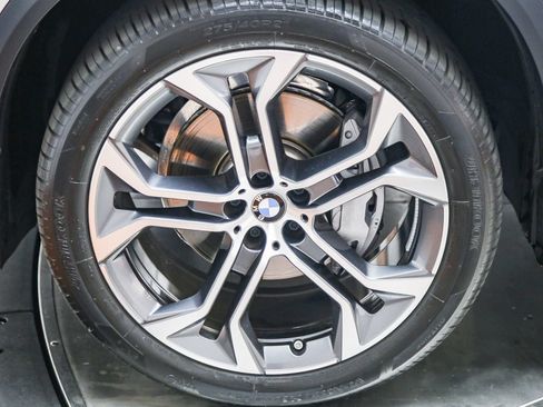 Used 2026 BMW X5 sDrive40i w/ Premium Package RWD image 16