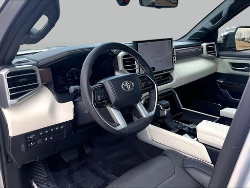 Used 2024 Toyota Sequoia Capstone RWD image 16