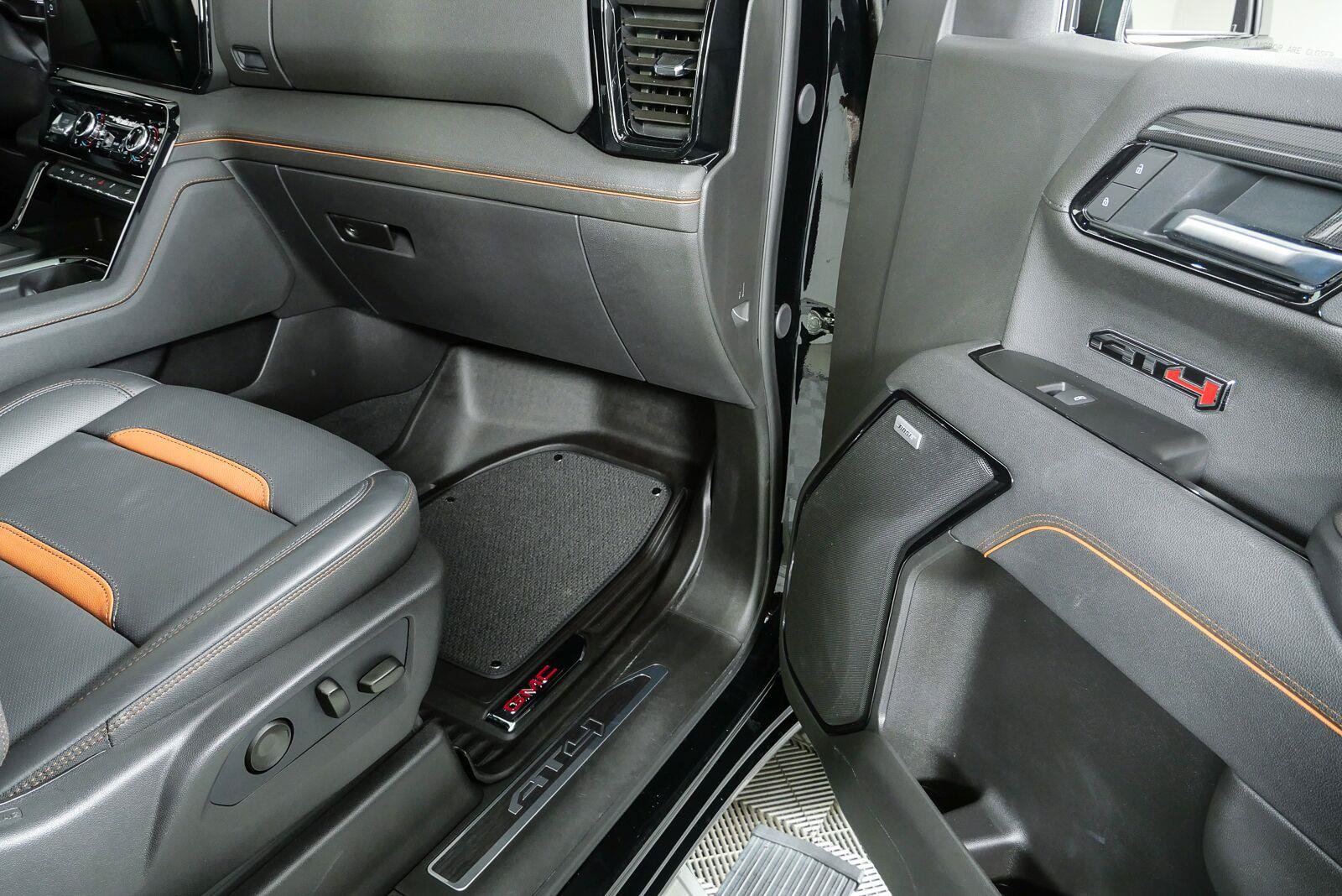 Certified 2026 GMC Sierra 1500 AT4 w/ Technology Package AWD/4WD image 27