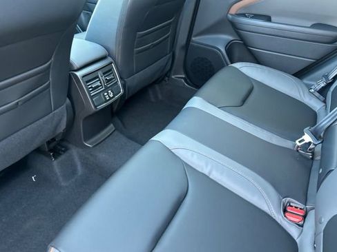New 2025 Subaru Forester Sport w/ Popular Package #2 AWD/4WD image 9
