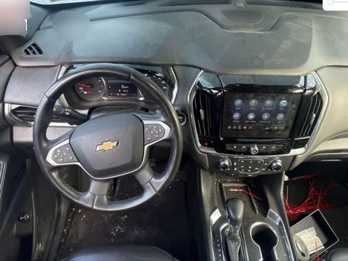 Used 2023 Chevrolet Traverse LT image 5