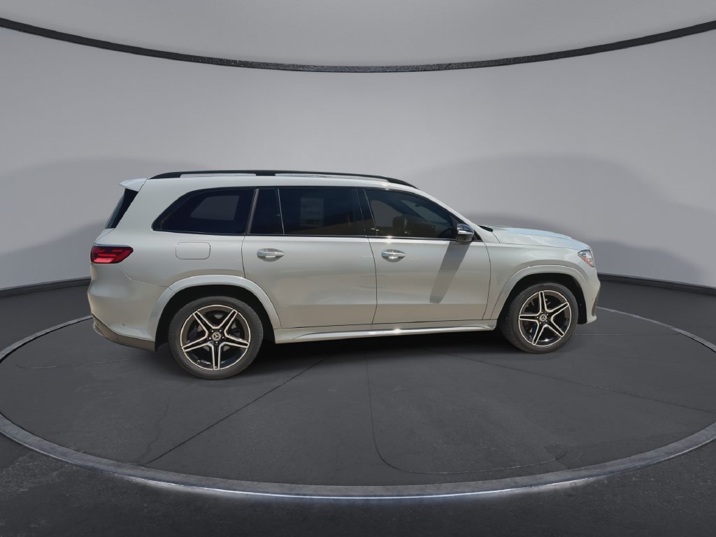 Used 2024 Mercedes-Benz GLS 450 4MATIC image 9