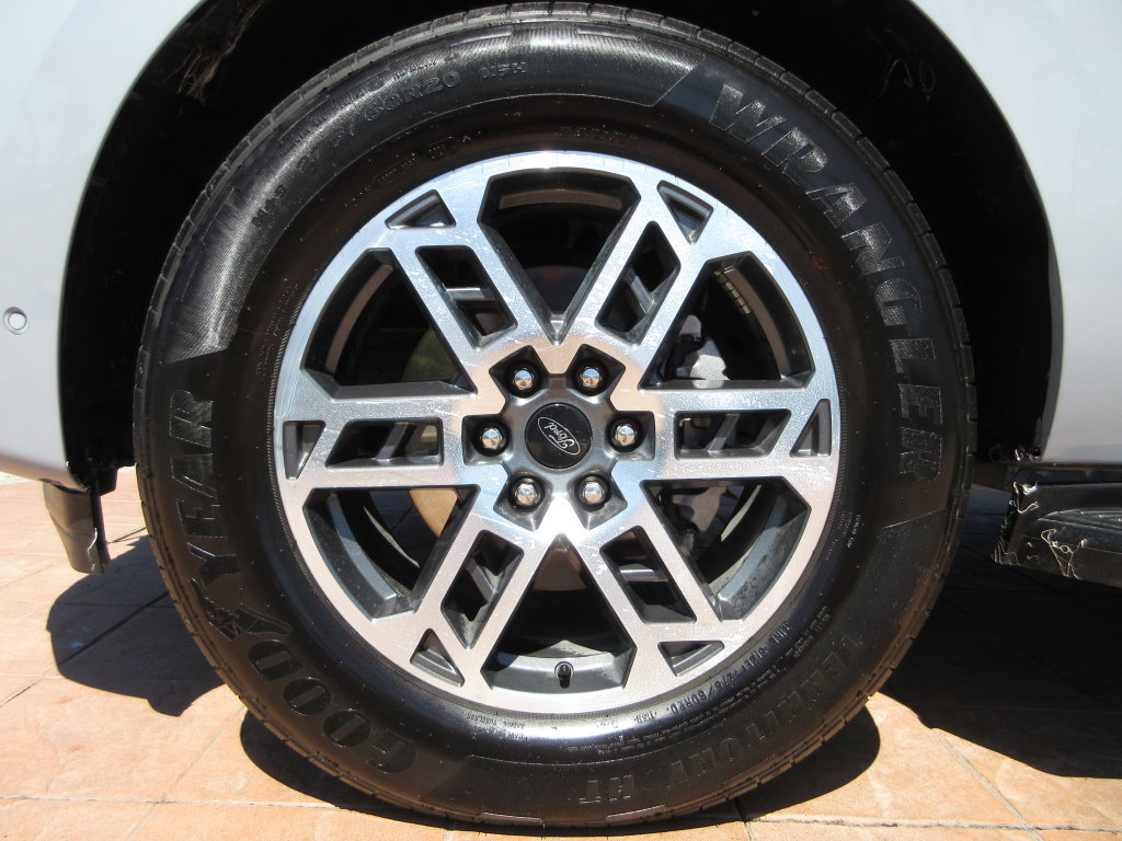 Certified 2025 Ford Expedition Max Active RWD image 9