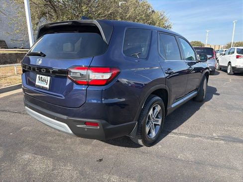 Used 2025 Honda Pilot EX-L image 3
