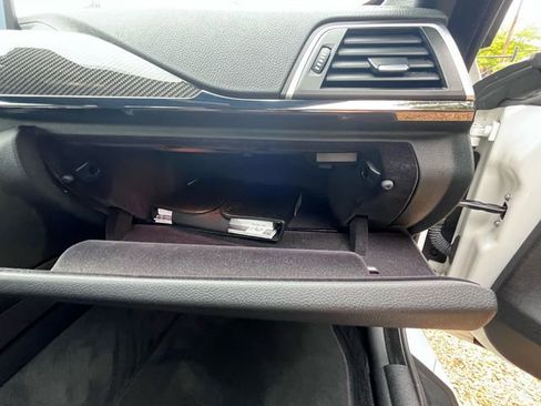 Used 2018 BMW M4 Convertible image 63