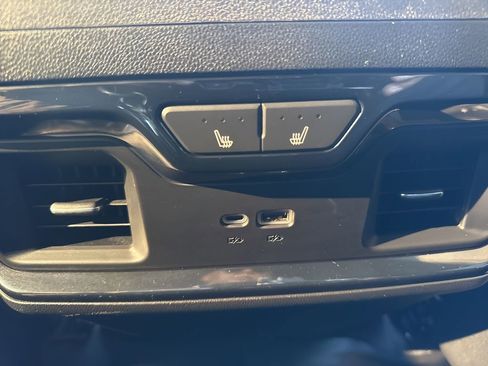 Used 2024 GMC Sierra 2500 AT4 w/ AT4 Premium Plus Package image 14