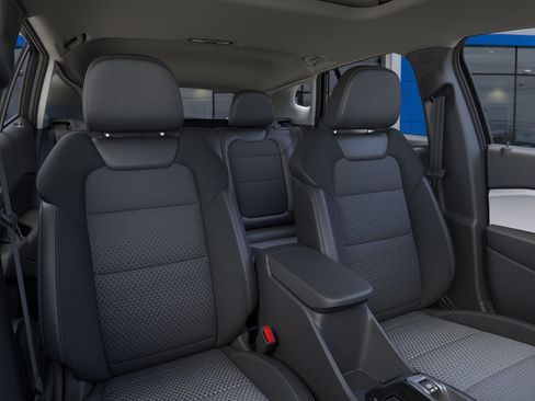 New 2026 Chevrolet Trax LT w/ Sunroof Package image 16