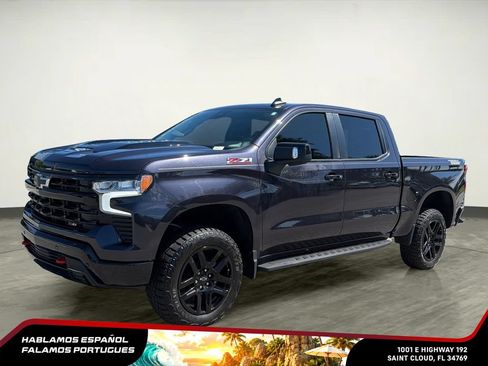 Used 2024 Chevrolet Silverado 1500 LT Trail Boss w/ LT Trail Boss Premium Package AWD/4WD image 2