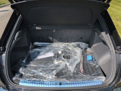 New 2025 Audi Q3 2.0T Premium image 36