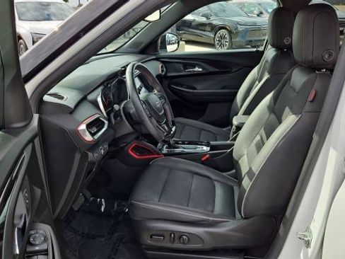 Used 2022 Chevrolet TrailBlazer RS w/ Sun and Liftgate Package FWD image 19