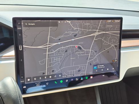 Used 2022 Tesla Model S AWD/4WD image 14
