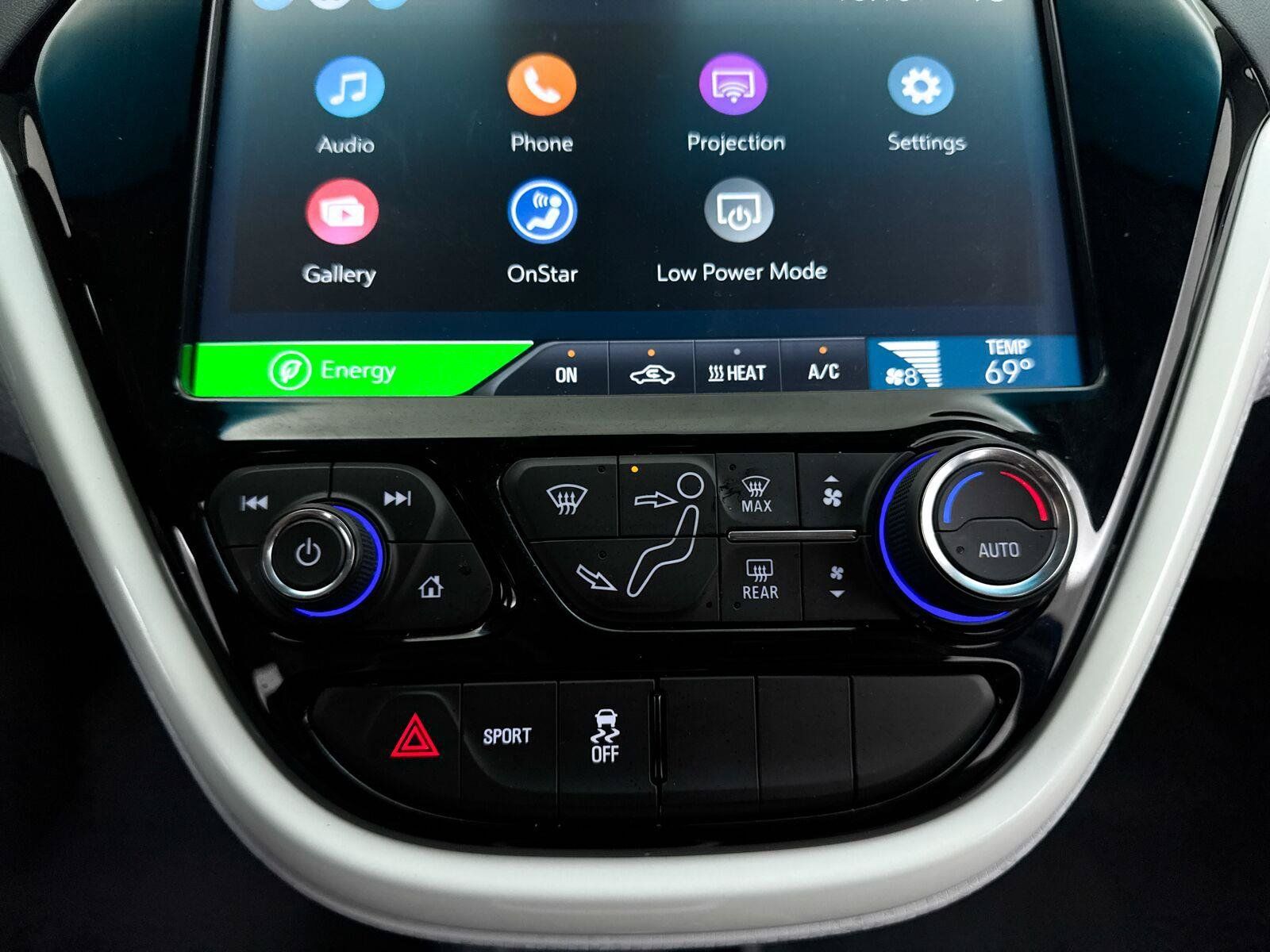 Used 2020 Chevrolet Bolt LT FWD image 20