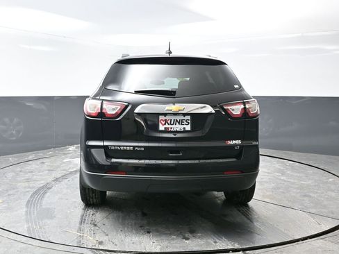 Used 2017 Chevrolet Traverse LT w/ Style and Technology Package image 10