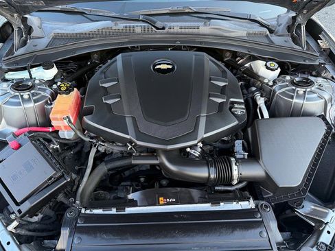 Used 2021 Chevrolet Camaro LT image 26