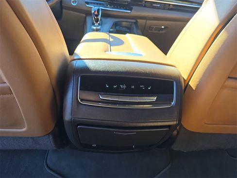 Used 2022 Cadillac Escalade Premium Luxury w/ LPO, Radiant Package image 39