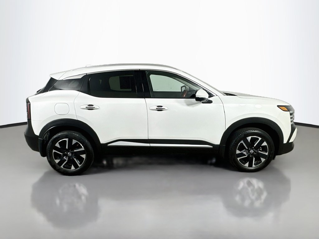 Used 2025 Nissan Kicks SR AWD/4WD image 7